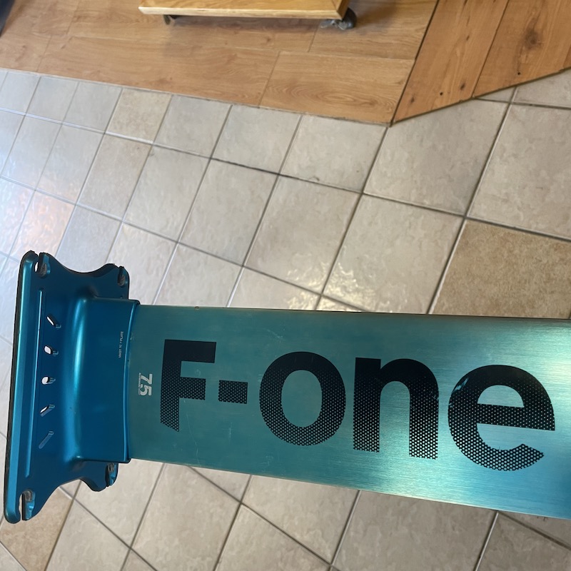Fone GRAVITY 1800 Plane + mât occasion