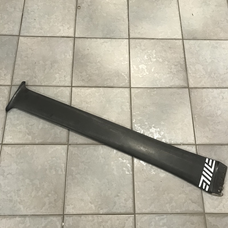 Mikeslab BULLET 3 + Tarifa Foil Boards RACE PRO 2021 occasion