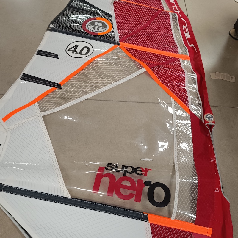 North SUPER HERO 4.2 2018 occasion