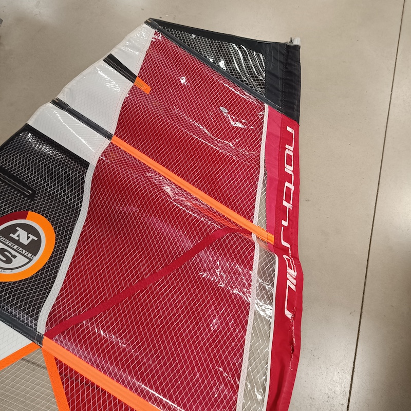 North SUPER HERO 5.3 2018 OCCASION